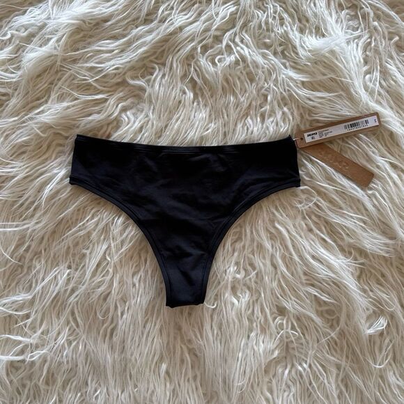 Skims Fits Everybody Thong Onyx Size XS - Picture 1 of 8